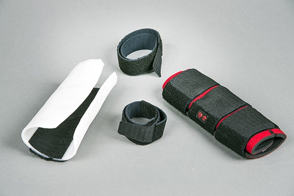 Thermoplast carpal kit for dog brace
